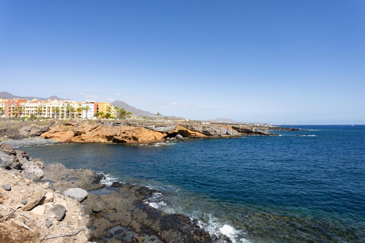 Natural Ocean Pool Apartment *